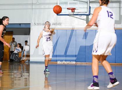 Thumbnail 1 in Alemany vs. Valencia photogallery.