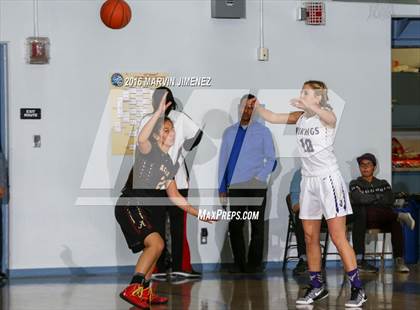 Thumbnail 2 in Alemany vs. Valencia photogallery.