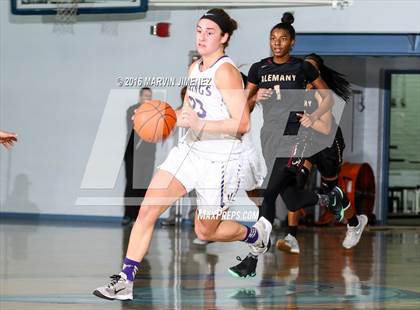 Thumbnail 1 in Alemany vs. Valencia photogallery.