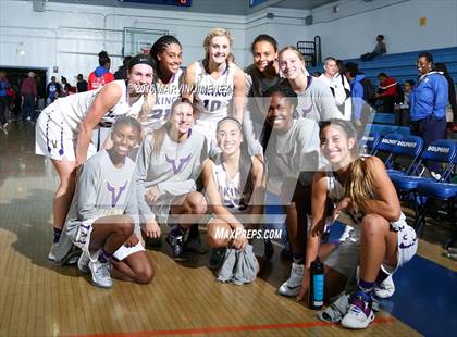 Thumbnail 3 in Alemany vs. Valencia photogallery.