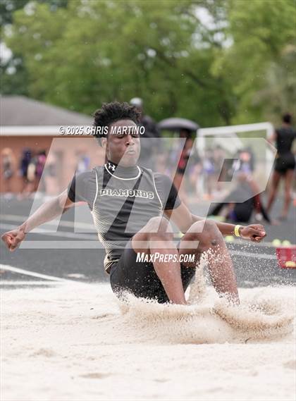 Thumbnail 3 in SCHSL 4A District 3 Qualifiers (Field Events) photogallery.