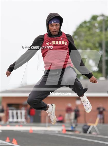 Thumbnail 2 in SCHSL 4A District 3 Qualifiers (Field Events) photogallery.