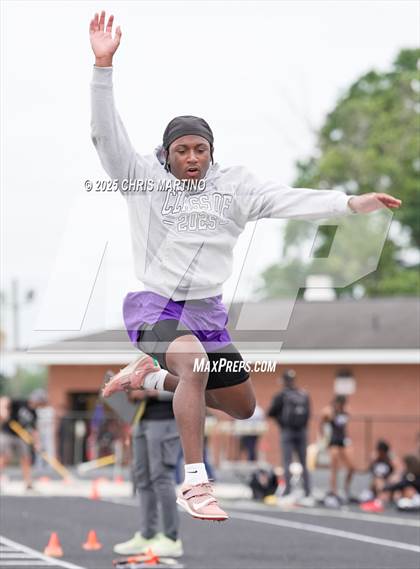 Thumbnail 2 in SCHSL 4A District 3 Qualifiers (Field Events) photogallery.