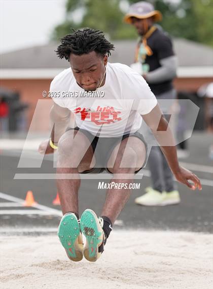 Thumbnail 1 in SCHSL 4A District 3 Qualifiers (Field Events) photogallery.