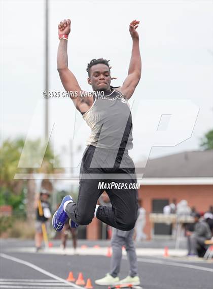 Thumbnail 1 in SCHSL 4A District 3 Qualifiers (Field Events) photogallery.