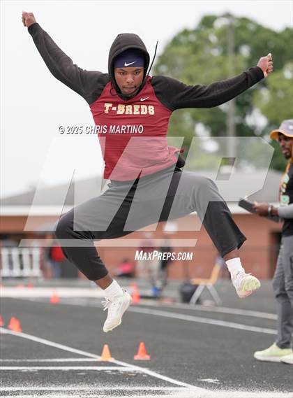 Thumbnail 3 in SCHSL 4A District 3 Qualifiers (Field Events) photogallery.