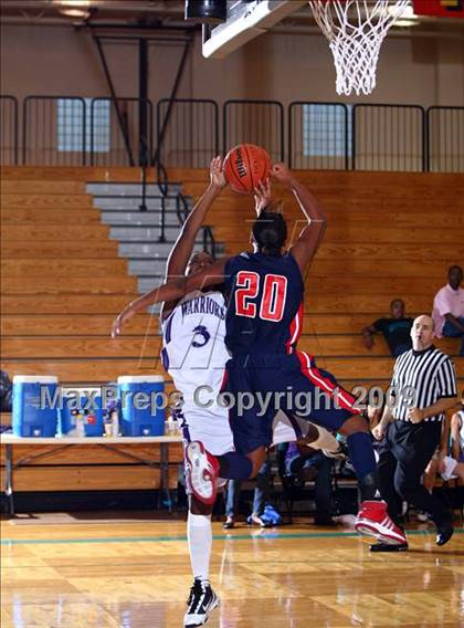 Thumbnail 2 in SA Warren vs. Pearland Dawson (McDonalds Texas Invitational) photogallery.