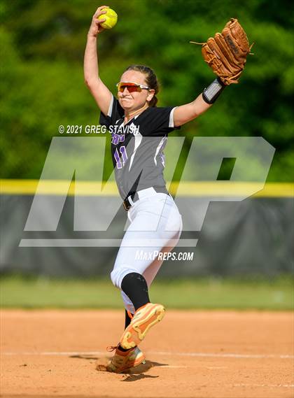 Thumbnail 2 in Myers Park @ Porter Ridge photogallery.