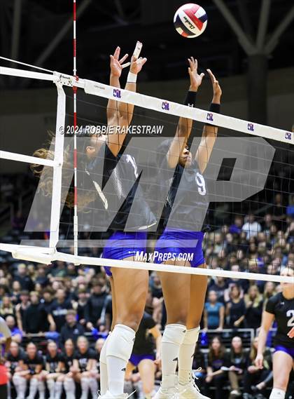Thumbnail 3 in Byron Nelson vs. Stratford (UIL 6A Volleyball Division II Final) photogallery.