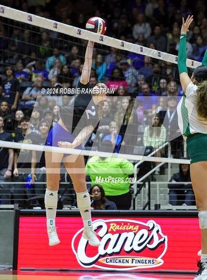 Thumbnail 3 in Byron Nelson vs. Stratford (UIL 6A Volleyball Division II Final) photogallery.