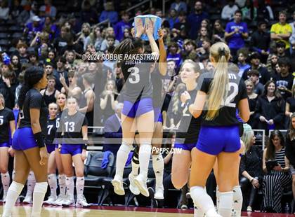 Thumbnail 3 in Byron Nelson vs. Stratford (UIL 6A Volleyball Division II Final) photogallery.