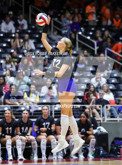 Thumbnail 2 in Byron Nelson vs. Stratford (UIL 6A Volleyball Division II Final) photogallery.