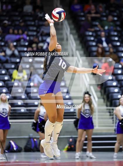 Thumbnail 3 in Byron Nelson vs. Stratford (UIL 6A Volleyball Division II Final) photogallery.