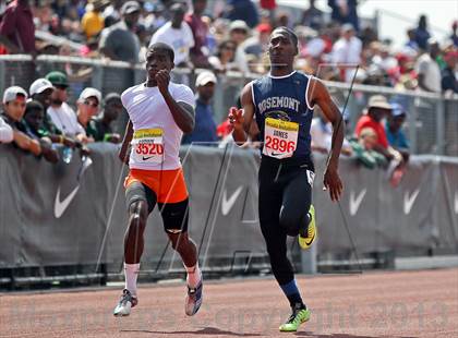 Thumbnail 3 in Arcadia Invitational (200 M Dash) photogallery.