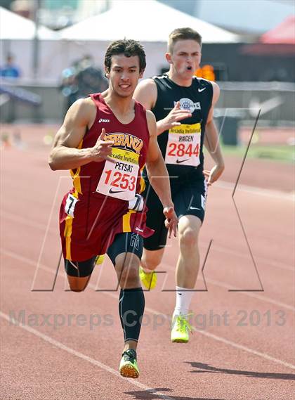 Thumbnail 2 in Arcadia Invitational (200 M Dash) photogallery.