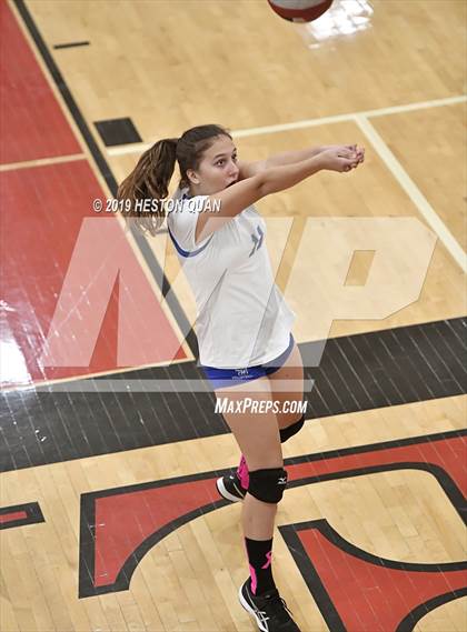 Thumbnail 3 in Santa Margarita @ JSerra Catholic photogallery.