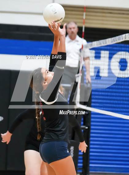 Thumbnail 3 in Mountain View vs. Highland photogallery.