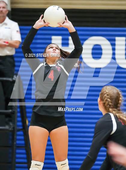 Thumbnail 3 in Mountain View vs. Highland photogallery.