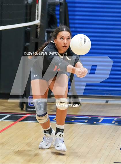 Thumbnail 3 in Mountain View vs. Highland photogallery.