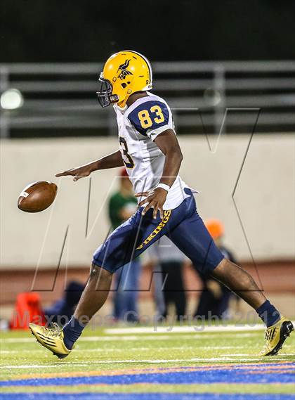 Thumbnail 3 in Lamar @ Arlington photogallery.