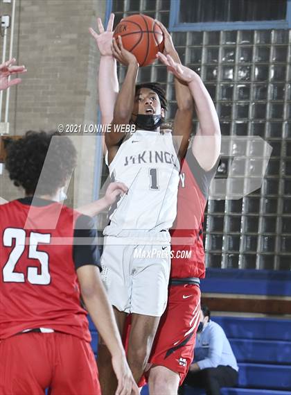 Thumbnail 1 in St. Joseph by the Sea vs Monsignor McClancy (CHSAA Spring Tournaent) photogallery.