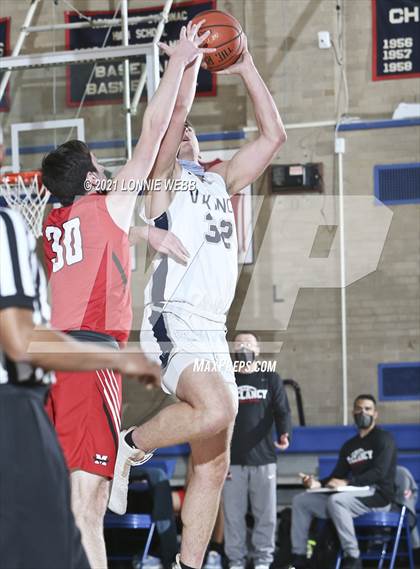 Thumbnail 1 in St. Joseph by the Sea vs Monsignor McClancy (CHSAA Spring Tournaent) photogallery.