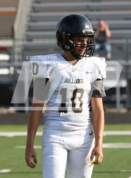 Thumbnail 1 in Palmer vs Grand Saline photogallery.