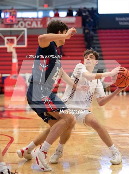 Thumbnail 3 in Kings Park vs South Side (NYSPHSAA Class A Regional Final) photogallery.