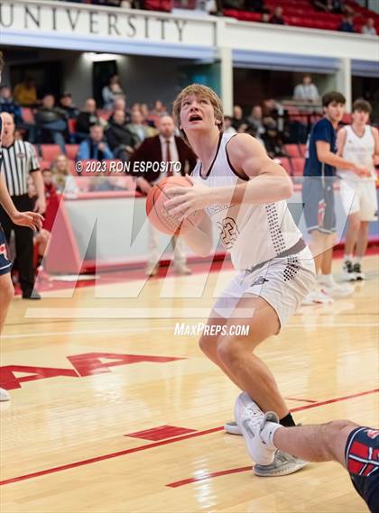 Thumbnail 1 in Kings Park vs South Side (NYSPHSAA Class A Regional Final) photogallery.