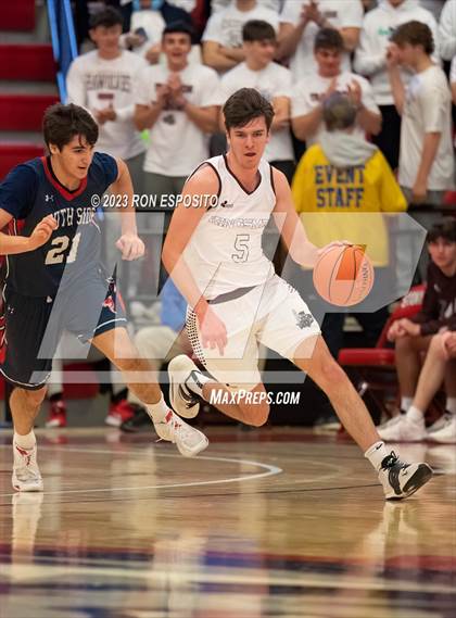 Thumbnail 3 in Kings Park vs South Side (NYSPHSAA Class A Regional Final) photogallery.