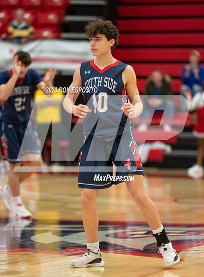 Thumbnail 3 in Kings Park vs South Side (NYSPHSAA Class A Regional Final) photogallery.
