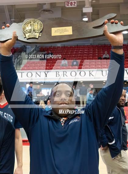 Thumbnail 1 in Kings Park vs South Side (NYSPHSAA Class A Regional Final) photogallery.