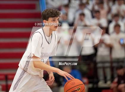 Thumbnail 2 in Kings Park vs South Side (NYSPHSAA Class A Regional Final) photogallery.