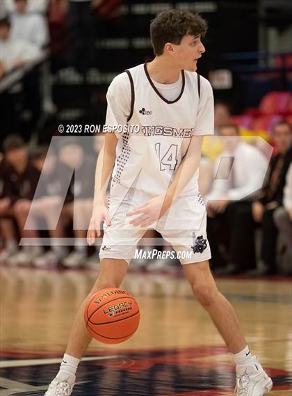 Thumbnail 3 in Kings Park vs South Side (NYSPHSAA Class A Regional Final) photogallery.