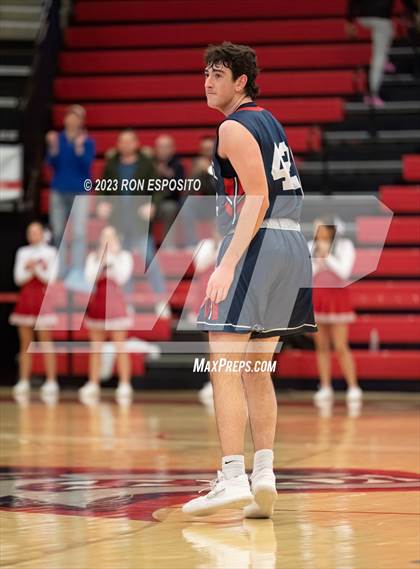 Thumbnail 3 in Kings Park vs South Side (NYSPHSAA Class A Regional Final) photogallery.