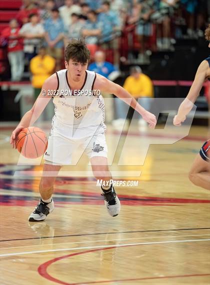 Thumbnail 1 in Kings Park vs South Side (NYSPHSAA Class A Regional Final) photogallery.