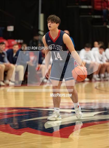 Thumbnail 2 in Kings Park vs South Side (NYSPHSAA Class A Regional Final) photogallery.