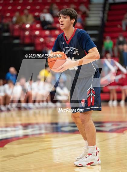 Thumbnail 2 in Kings Park vs South Side (NYSPHSAA Class A Regional Final) photogallery.