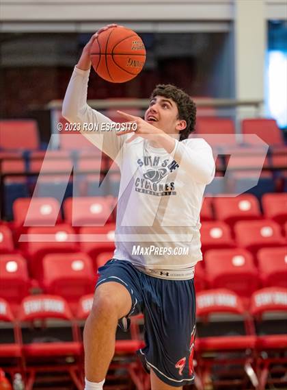 Thumbnail 2 in Kings Park vs South Side (NYSPHSAA Class A Regional Final) photogallery.
