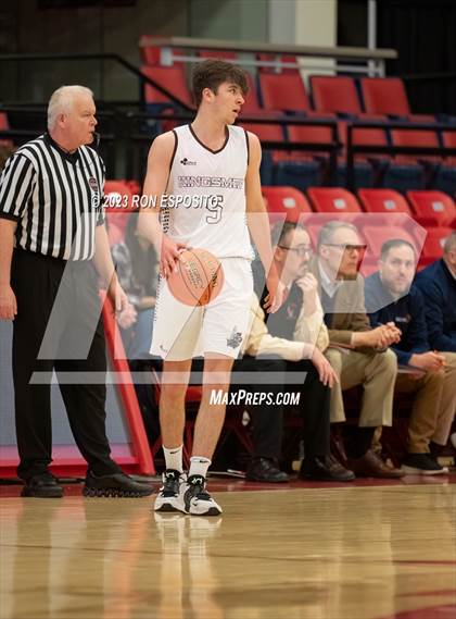 Thumbnail 2 in Kings Park vs South Side (NYSPHSAA Class A Regional Final) photogallery.