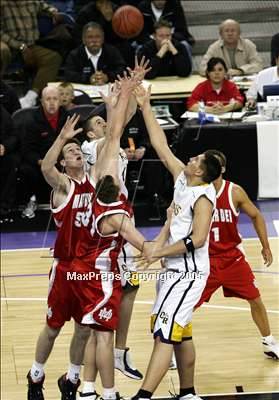 Thumbnail 3 in Mater Dei vs. Oak Ridge (State D2 Final)#2 photogallery.