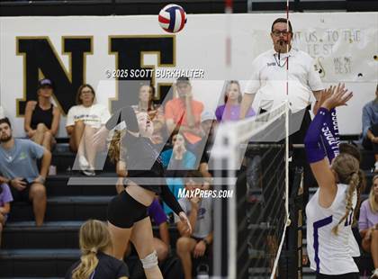 Thumbnail 2 in Midland High vs Abilene Wylie (Bev Ball Classic) photogallery.