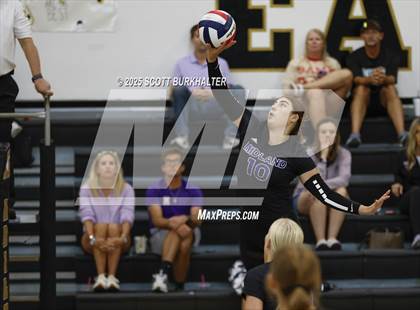 Thumbnail 2 in Midland High vs Abilene Wylie (Bev Ball Classic) photogallery.