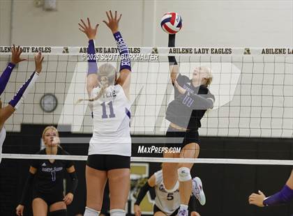 Thumbnail 3 in Midland High vs Abilene Wylie (Bev Ball Classic) photogallery.
