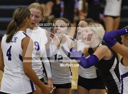 Thumbnail 2 in Midland High vs Abilene Wylie (Bev Ball Classic) photogallery.
