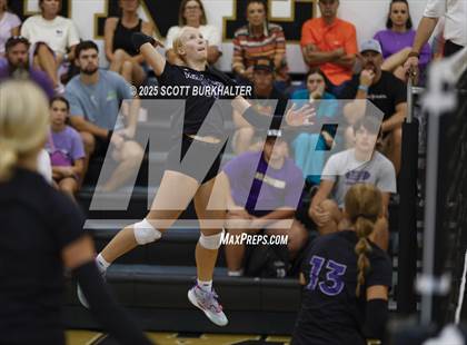 Thumbnail 1 in Midland High vs Abilene Wylie (Bev Ball Classic) photogallery.