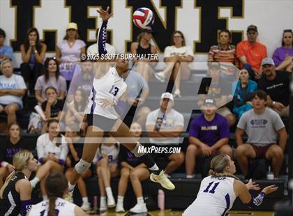 Thumbnail 2 in Midland High vs Abilene Wylie (Bev Ball Classic) photogallery.