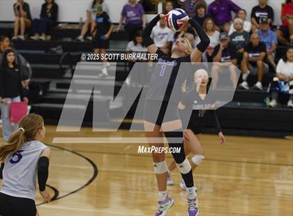 Thumbnail 3 in Midland High vs Abilene Wylie (Bev Ball Classic) photogallery.