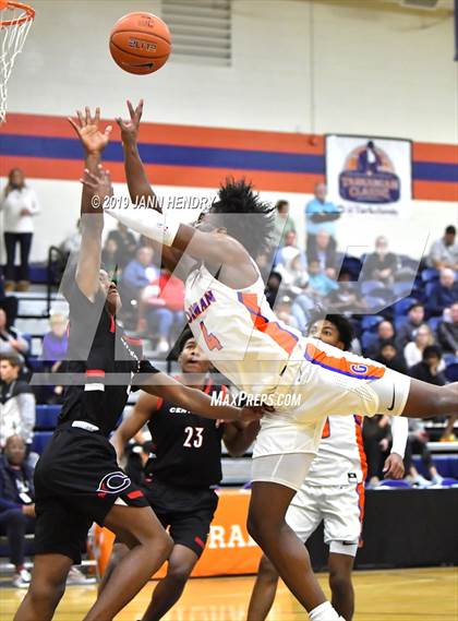 Thumbnail 2 in Bishop Gorman vs. Centennial (Tarkanian Classic) photogallery.