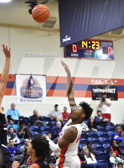 Thumbnail 2 in Bishop Gorman vs. Centennial (Tarkanian Classic) photogallery.